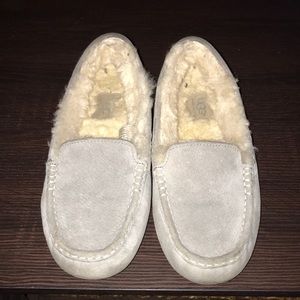 Gray UGGs for Sale 😊